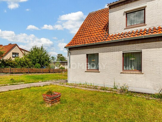 Individuell gestaltbare DHH mit Terrasse, 7 Zimmern, großem Garten, Garage und Nebengebäude