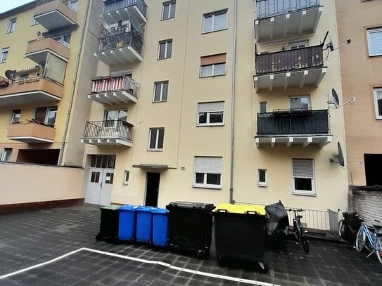 2 Zimmer Wohnung mit Balkon in der Nürnberger Südstadt - vermietet