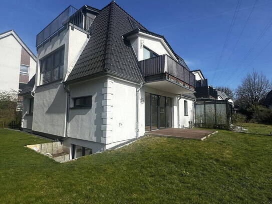 Wohnen mit Stil im Volksdorfer Weg - Charmante Gartenwohnung im Landhausstil