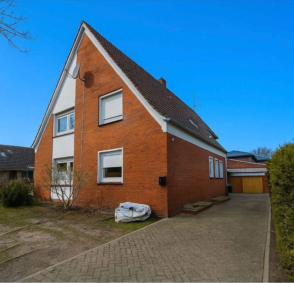 Real Estate Title Image Background