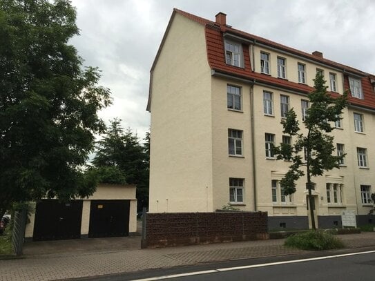 großzügige 2-Raum-Wohnung mit Loggia