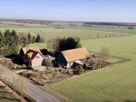 komplett sanierter Resthof in herrlicher Alleinlage 45min von HH