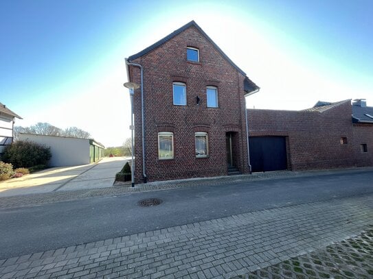 Restbauernhaus mit viel Platz für Familie und Hobb