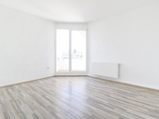 *Frisch Renovierte* 3-Zimmer-Wohnung mit Loggia auf 71m²!