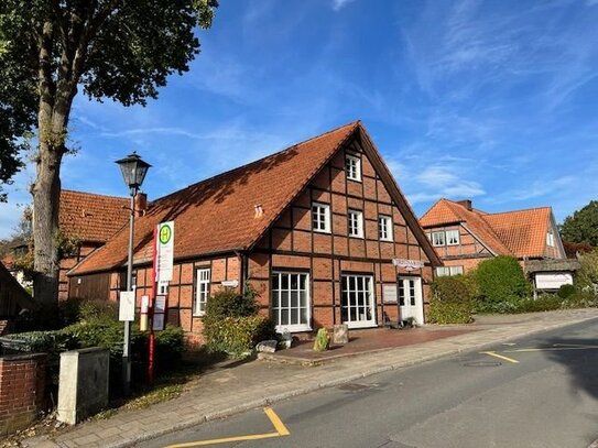 wirklich schicke Büroräume in Jesteburg, zentrale und ruhige Lage, in einem repräsentativen Fachwerkgebäude...