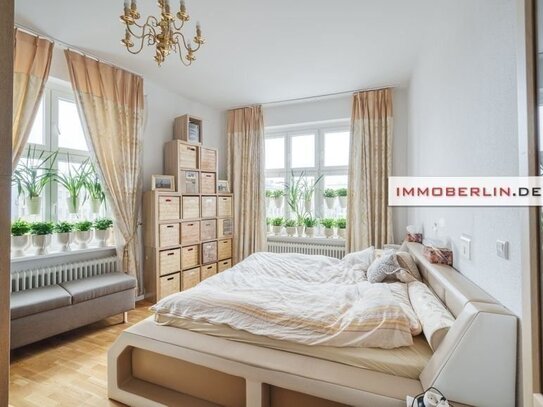 IMMOBERLIN.DE - Komfortable Altbauwohnung mit Balkon + Lift nahe Volkspark Wilmersdorf