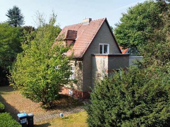 HERBST-SPECIAL! Altbau-Einfamilienhaus mit Platz für eine kleine Familie in ruhiger Grünlage- AB SOFORT staatliche FÖRD…