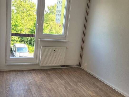 Wohngemeinschaft sucht neuen Mitbewohner - 3 er WG in Schönefeld