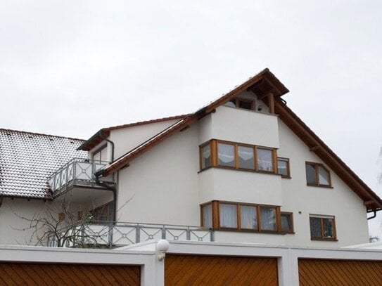 3 1/2 DG Wohnung mit Balkon und Einbauküche