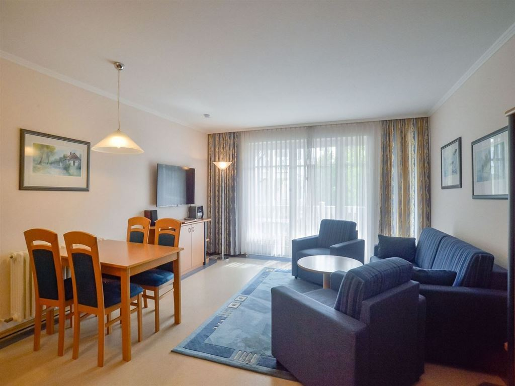 Immobilie in Binz - Komfort Apartment inmitten des Parks in nachgefragter Südost Lage unweit vom Strand - Bild 0