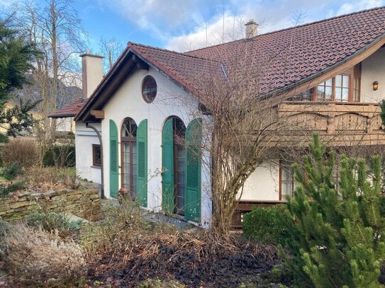 Ungewöhliches Haus im Landhausstil, 20 Autominuten von Memmingen