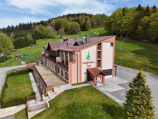 Neu saniertes Hotel mit Wellness in der Ferienregion Sonnenwald !