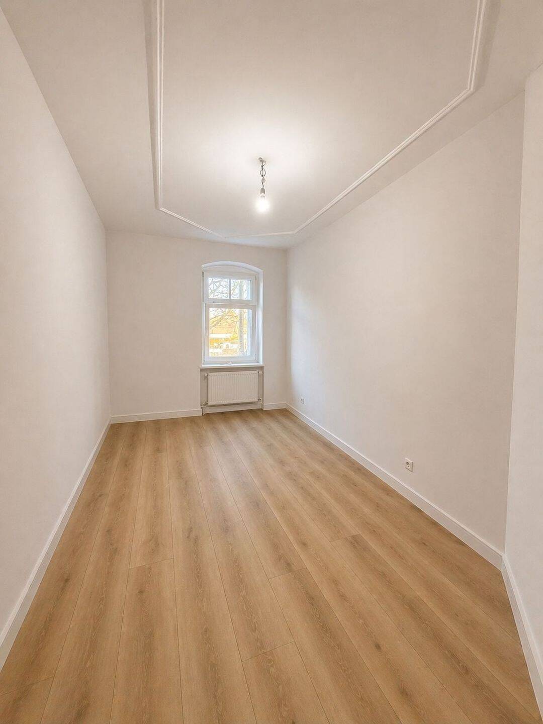 Helle 2-Zimmer Altbauwohnung im 1. OG - Erstbezug nach Sanierung - Photo 1