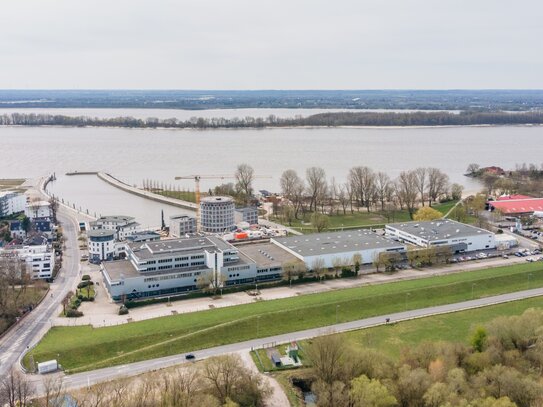 Büroflächen mit Elbblick zu vermieten: 500 m² - 3.584 m² - Wedel