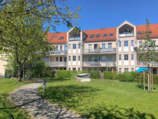 Fasanerie: Attraktive 4-Zimmer-Wohnung mit 2 Balkonen im 2. Obergeschoss - modernisiert 2014