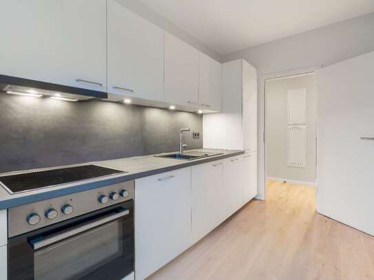 Erstbezug nach hochwertiger Sanierung, 2-Zimmer, Einbauküche, Balkon, Duschbad mit Fenster in Rahlstedt