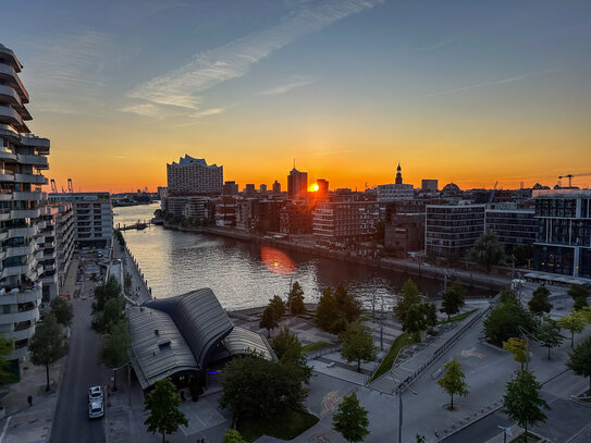 Strandhaus - Hafencity, 2 Zimmerwohnung mit Traumblick auf Hamburg, Tiefgaragenstellplatz, Concierge u.v.m.