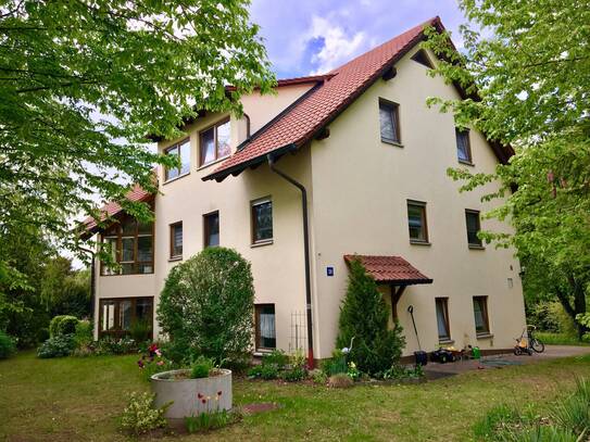 * Mehrfamilienhaus mit Baugrund in Heideck *