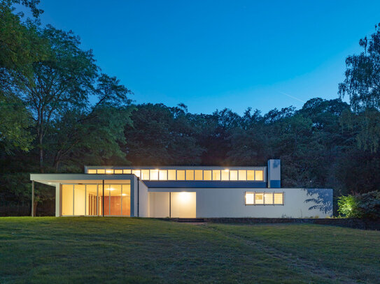 Haus am Talring - Exklusiver Wohntraum nach Ideen von Mies van der Rohe