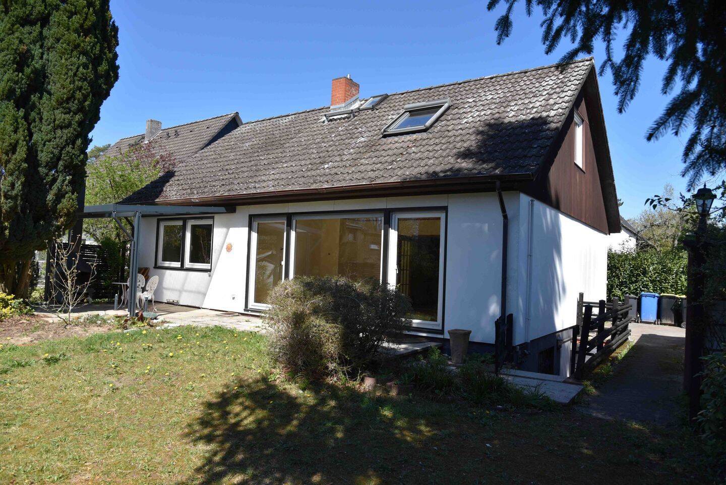 Haus zum Wohnen und Erholung - Photo 1