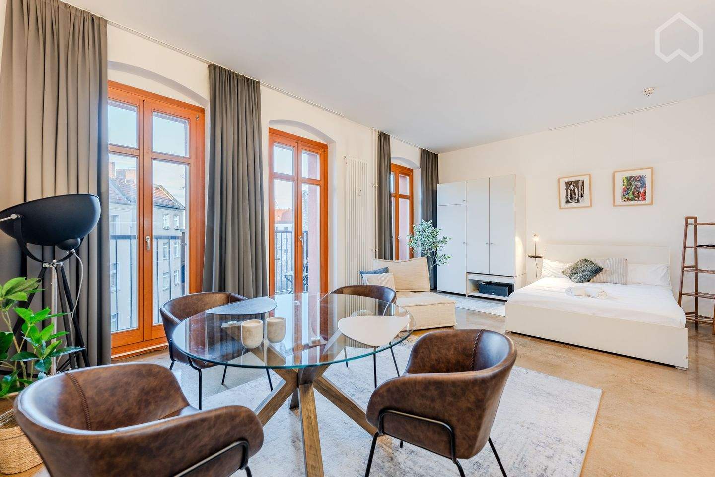 Beeindruckendes möbliertes Studio-Apartment mit Balkon im Herzen Friedrichhains (Berlin) - Foto 1