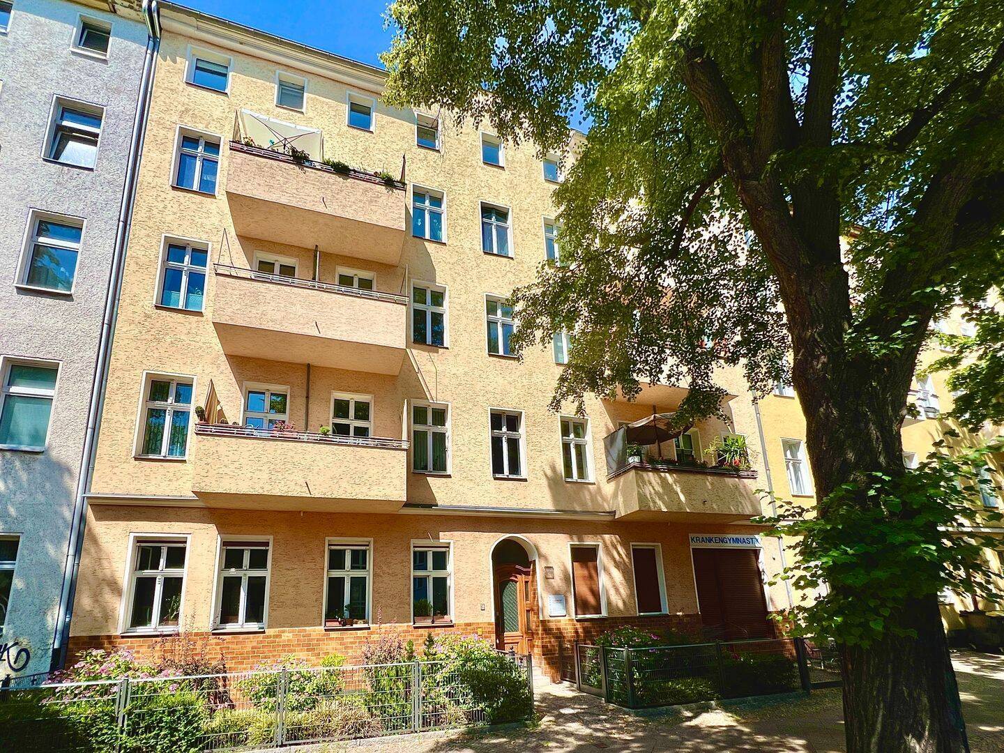 Topaltbau! 1 Zimmer + Balkon + neuwertige EBK + hochwertig renoviert! Nähe Schäfersee und U-Bahn - Photo 1