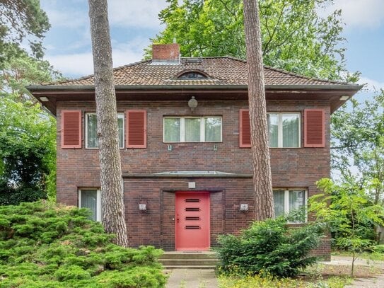 Bezugsfreie Villa in Berlin-Schmargendorf: Klassischer Altbau auf großzügigem Grundstück in Toplage