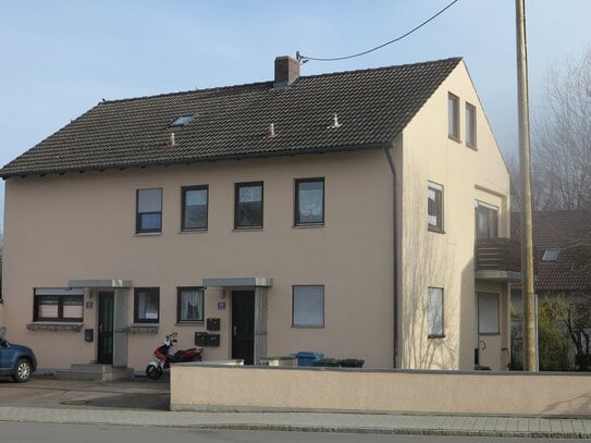 Ingolstadt- Unsernherrn- An den Lohen der Sandrach; gepflegtes, ruh. S/W- Grd. mit 4-Familienhaus, davon 3x frei zur Ne…