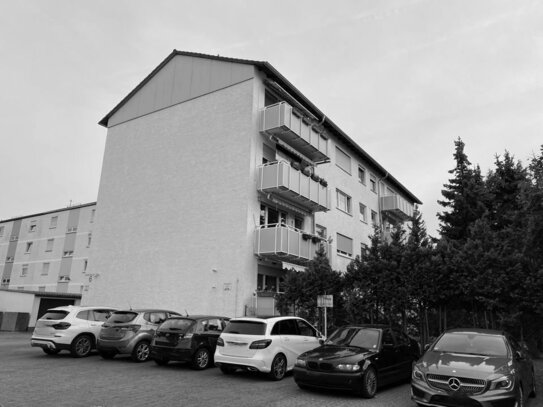 Ausgezeichnet gelegen: Vermietete Wohnung mit Balkon und Garage in verkehrsgünstiger Lage!