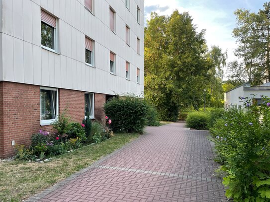 Großzügige und gepflegte 4 Zimmer Wohnung in ruhiger Parkanlage