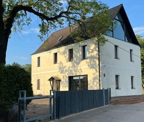 Großes Landhaus. Eingebettet im Naturschutzgebiet