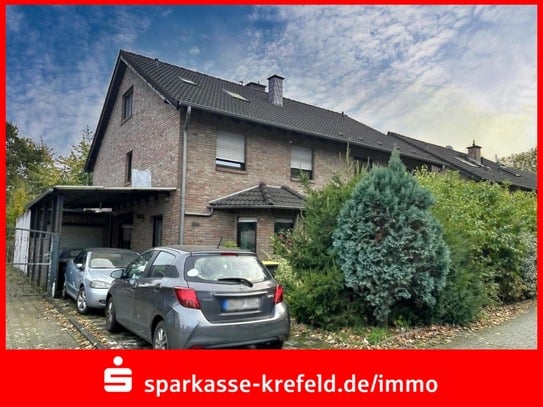 Doppelhaushälfte mit Garage und Carport