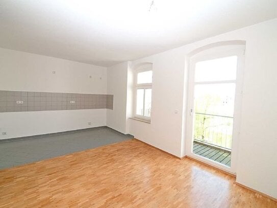 +++ATTRAKTIVE WOHNUNG MIT PARKETT, BALKON UND AUFZUG+++