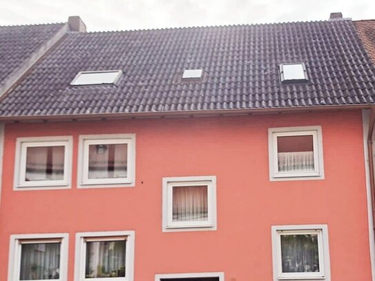 Mehrfamilienhaus 3-Familienhaus + Balkon/Terrasse Top Lage! Verkauf leerstehend oder teilvermietet!