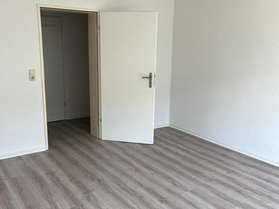 - Frisch renovierte 3-Zimmer-Wohnung mit Balkon in Goslar-Oker -