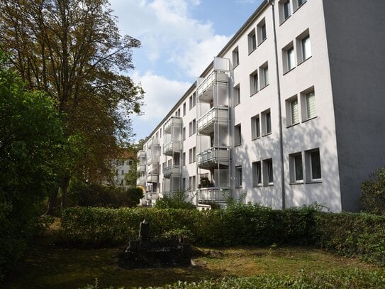 Sanierte Eigentumswohnung mit Garage in begehrter, ruhiger Wohnlage in Weißenfels West