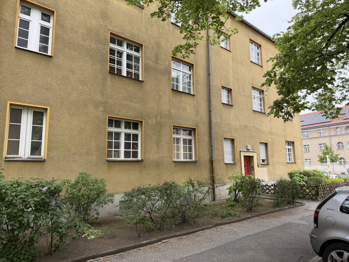 Geräumige Wohnung in zentraler Wohnlage ***Laminat***Wannenbad*** - Foto 1