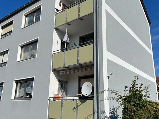 schöne 2 Zi. ETW mit Südbalkon und Ausblick