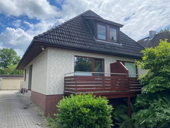 Möbl. 1 Zimmer Wohnung mit Balkon in ruhiger Lage/Sackgasse in Hamburg-Niendorf