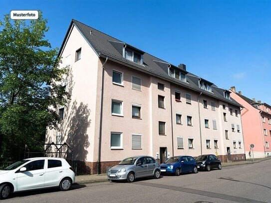 Ohne Provision ++ Sensationell Mehrfamilienhaus in 47169 Duisburg, Grillostr.