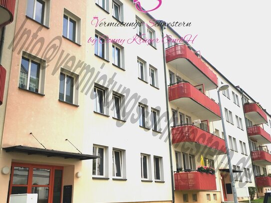 2 Raum mit Balkon in ruhiger Lage zum Einzug bereit