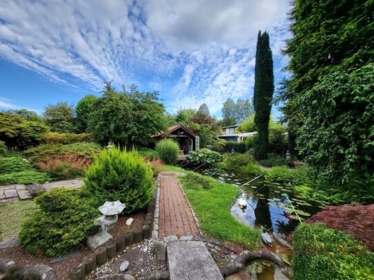 Top modernisiert! Walmdachbungalow mit traumhaftem Japanischem Garten