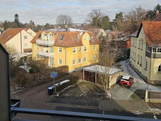 Kleinzschachwitz! Charmante Dachgeschosswohnung mit Balkon in Elbnähe!