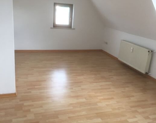 schöne helle 2 Zimmer Maisonette Wohnung in Mainflingen