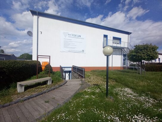 Hier ist vieles möglich - Physiotherapie, Tanzschule, Bürogemeinschaft uvm. Gewerbeeinheit in Arnstadt Nord