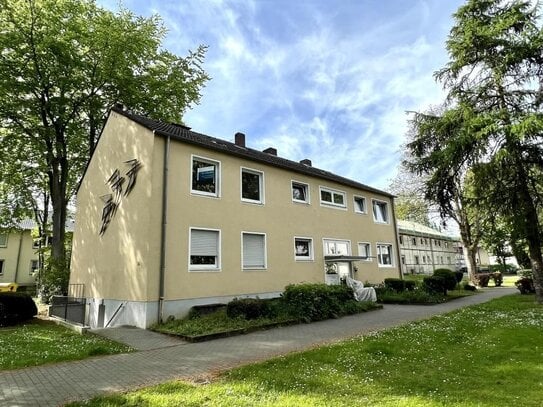 vermietete 4-Zimmer Wohnung mit Balkon! Provisionsfrei!