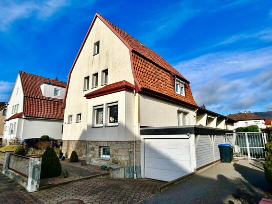 Sanierter Altbau mit doppeltem Anbau, viel Platz und unzähligen Möglichkeiten