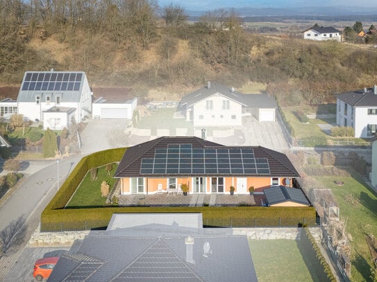 Exklusiver Bungalow in Roding/Wetterfeld - Barrierefrei & Energieeffizient!