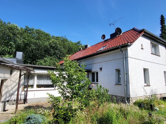 Rehfelde bei Berlin, Doppelhaus, mit Nebengelass, Garagen und großem Garten