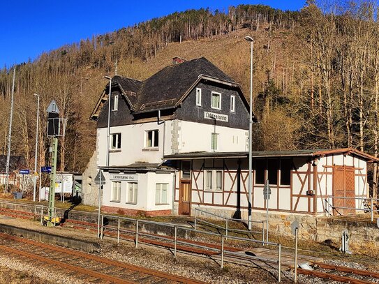 Ehemaliges Bahnhofsgebäude - vermietet